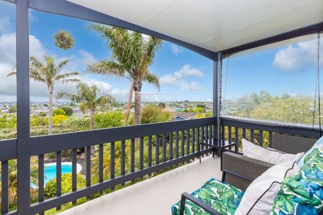 Photo of property in 27 Russleigh Drive, Dinsdale, Hamilton, 3204