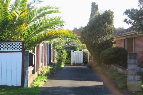 Photo of property in 83 Lawrence Crescent, Hillpark, Auckland, 2102