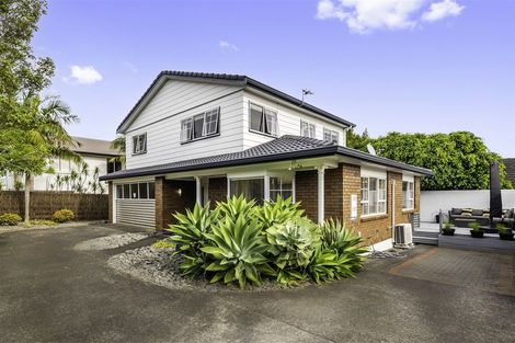 Photo of property in 2/26 Esmonde Road, Takapuna, Auckland, 0622