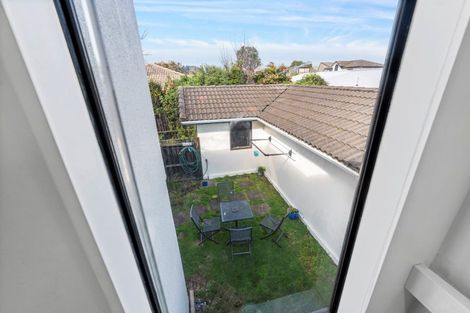 Photo of property in 2/18 Carnot Street, Glenholme, Rotorua, 3010