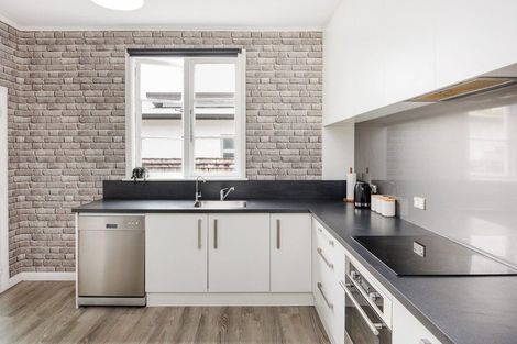 Photo of property in 29 Rongopai Street, Palmerston North, 4414