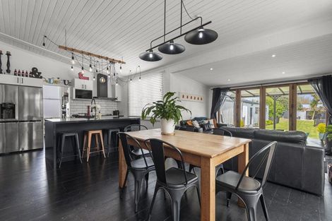 Photo of property in 11 Poole Street, Feilding, 4702