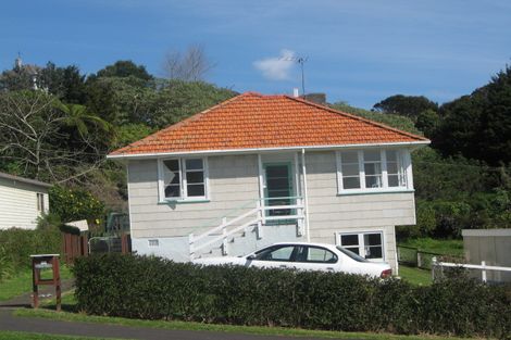 Photo of property in 82 Glenpark Avenue, Frankleigh Park, New Plymouth, 4310