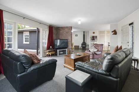 Photo of property in 273 Parewanui Road, Bulls, 4894