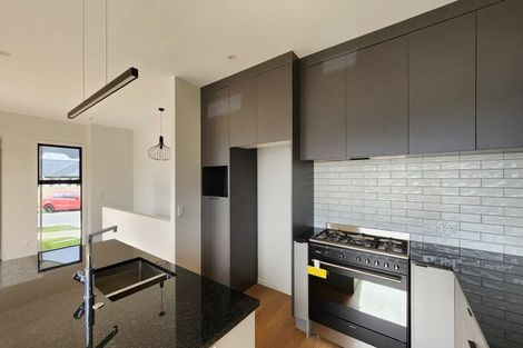 Photo of property in 36 Hokioi Drive, Kenepuru, Porirua, 5022