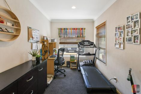 Photo of property in 50 Stranraer Crescent, Wattle Downs, Auckland, 2103