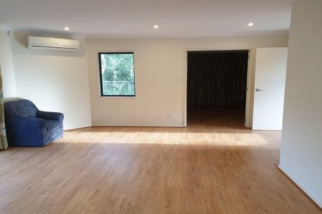 Photo of property in 28 Lomas Way, Albany, Auckland, 0632