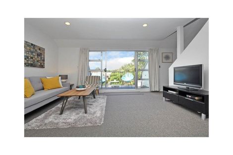 Photo of property in 7/2 Atarangi Road, Greenlane, Auckland, 1051