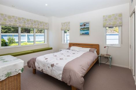 Photo of property in 141 Centaurus Road, Saint Martins, Christchurch, 8022