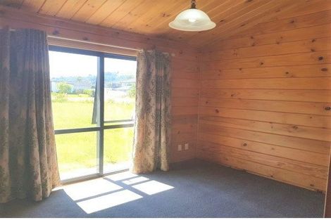Photo of property in 18 Leadline Place, Whitby, Porirua, 5024