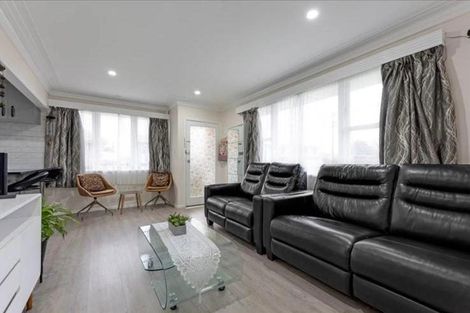 Photo of property in 1/87 Carruth Road, Papatoetoe, Auckland, 2025