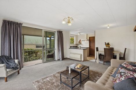 Photo of property in 2e Rennie Street, Green Island, Dunedin, 9018