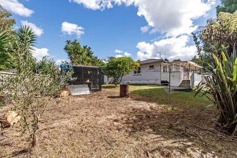 Photo of property in 49 Totaravale Drive, Totara Vale, Auckland, 0629
