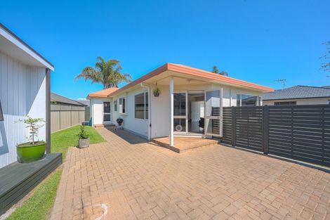 Photo of property in 6 Newbury Place, Taradale, Napier, 4112