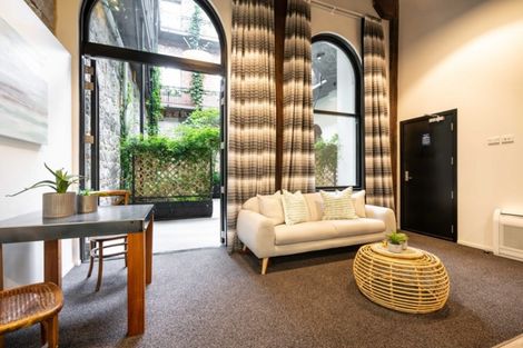 Photo of property in 3/5 Jetty Street, Dunedin Central, Dunedin, 9016