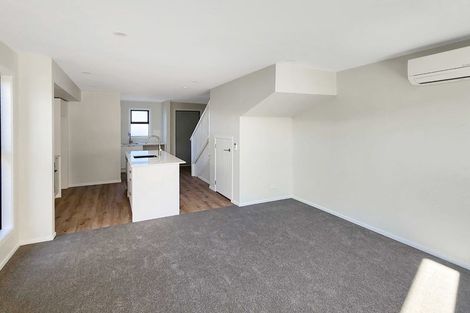 Photo of property in 7/31 Wainuiomata Road, Wainuiomata, Lower Hutt, 5014
