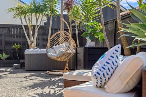 Photo of property in 32 Aranui Drive, Papamoa Beach, Papamoa, 3118