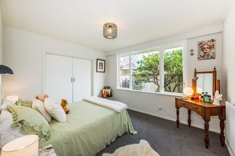 Photo of property in 18a Ngaio Road, Waikanae, 5036