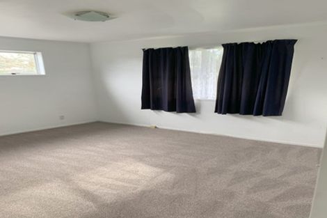 Photo of property in 31 Fitzherbert Avenue, West Harbour, Auckland, 0618
