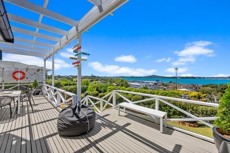 Photo of property in 3 Richmond Avenue, Northcote Point, Auckland, 0627