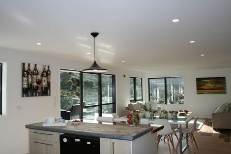 Photo of property in 12 Bendalls Lane, Oratia, Auckland, 0604