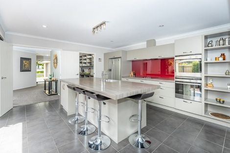 Photo of property in 8 Compton Grove, Huntington, Hamilton, 3210