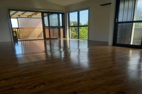 Photo of property in 212 Rangatira Road, Beach Haven, Auckland, 0626