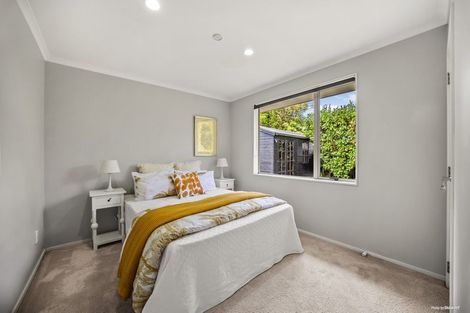 Photo of property in 25 Nimstedt Avenue, Oteha, Auckland, 0632