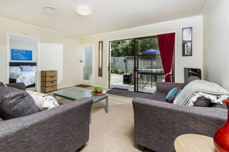 Photo of property in 2/3 Fentham Road, Hauraki, Auckland, 0622