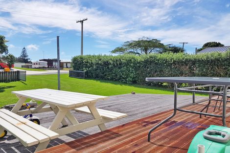 Photo of property in 4 Omutu Street, Oakura, Hikurangi, 0184