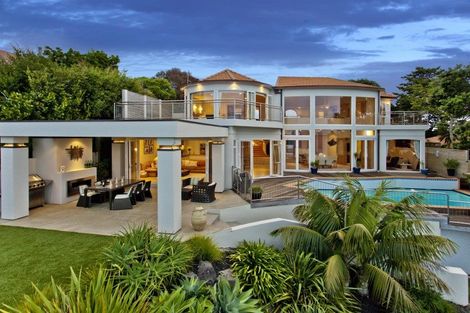 Photo of property in 20 Cliff Road, Torbay, Auckland, 0630