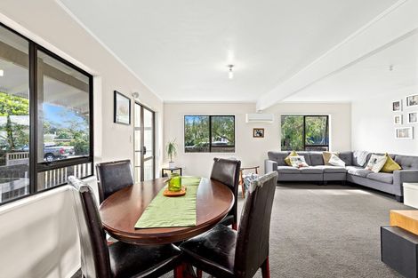 Photo of property in 6 Te Moau Avenue, Parakai, 0830