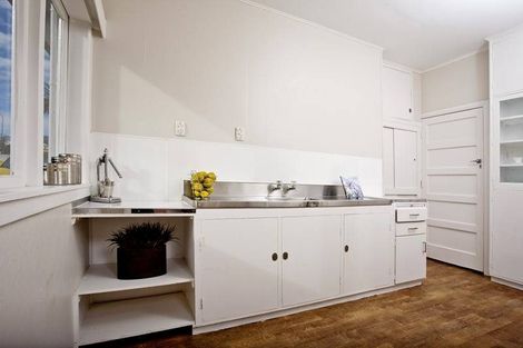 Photo of property in 25 Esmonde Road, Takapuna, Auckland, 0622