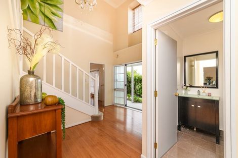 Photo of property in 2 Rosebank Avenue, Kelvin Grove, Palmerston North, 4414