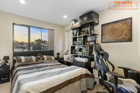 Photo of property in 11 Regis Park Drive, Pukekohe, 2120