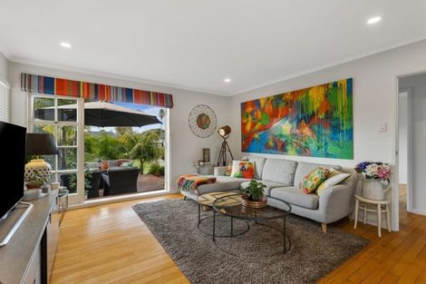 Photo of property in 22 Kervil Avenue, Te Atatu Peninsula, Auckland, 0610