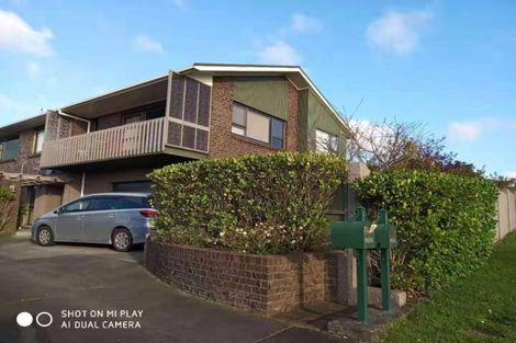 Photo of property in 1/70 Highland Park Drive, Highland Park, Auckland, 2010