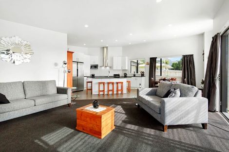 Photo of property in 18c Kairimu Street, Stokes Valley, Lower Hutt, 5019