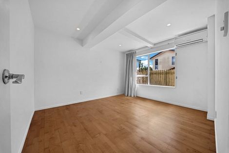 Photo of property in 1/261 Don Buck Road, Massey, Auckland, 0614