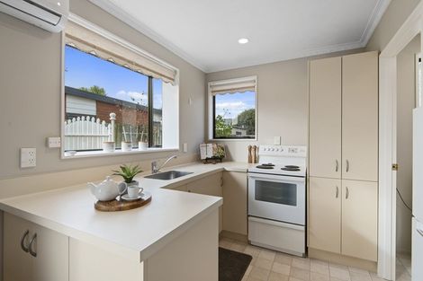 Photo of property in 11 Farm Lane, Parklands, Christchurch, 8083