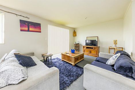 Photo of property in 9 Oakleigh Avenue, Takanini, 2112