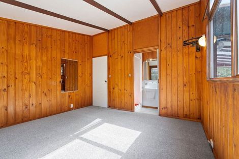 Photo of property in 13 Reynolds Place, Torbay, Auckland, 0630
