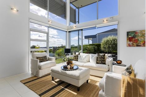 Photo of property in 11 Icarus Place, Half Moon Bay, Auckland, 2012