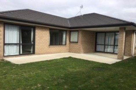 Photo of property in 17 Regis Park Drive, Pukekohe, 2120