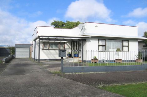 Photo of property in 80 Florence Avenue, Palmerston North, 4414