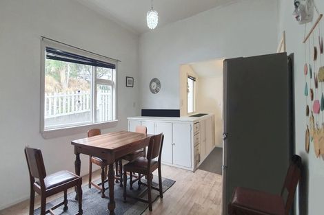 Photo of property in 29 Ripon Street, Lyttelton, 8082