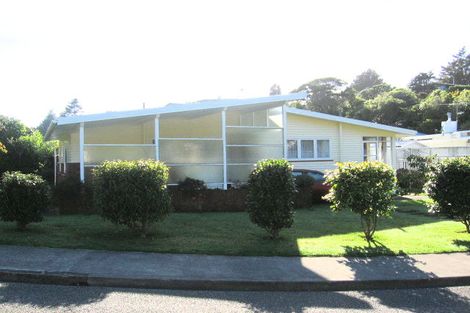 Photo of property in 1 Silverbirch Grove, Churton Park, Wellington, 6037