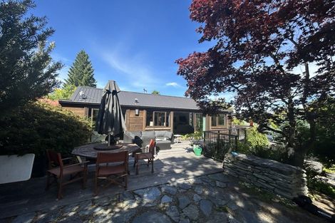 Photo of property in 47 Adamson Drive, Arrowtown, 9302