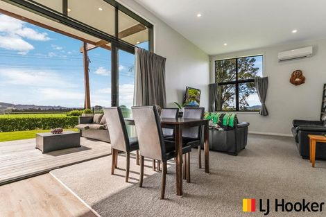 Photo of property in 89 Burnside Road, Ardmore, Papakura, 2582