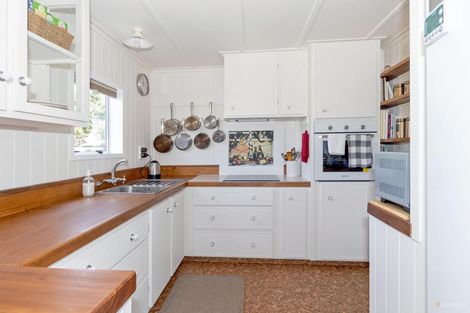 Photo of property in 2 Point Bush Road, Waimate, 7924